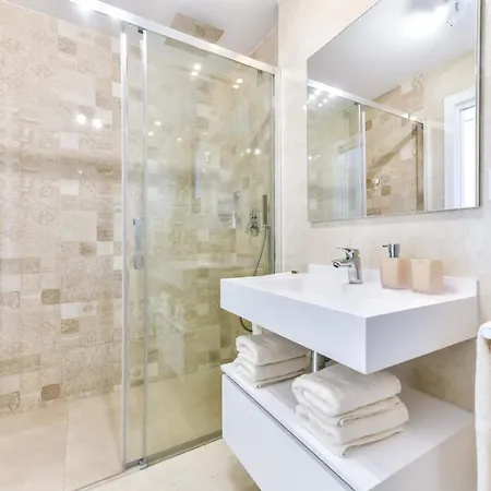 Apartament Arenal Beach *